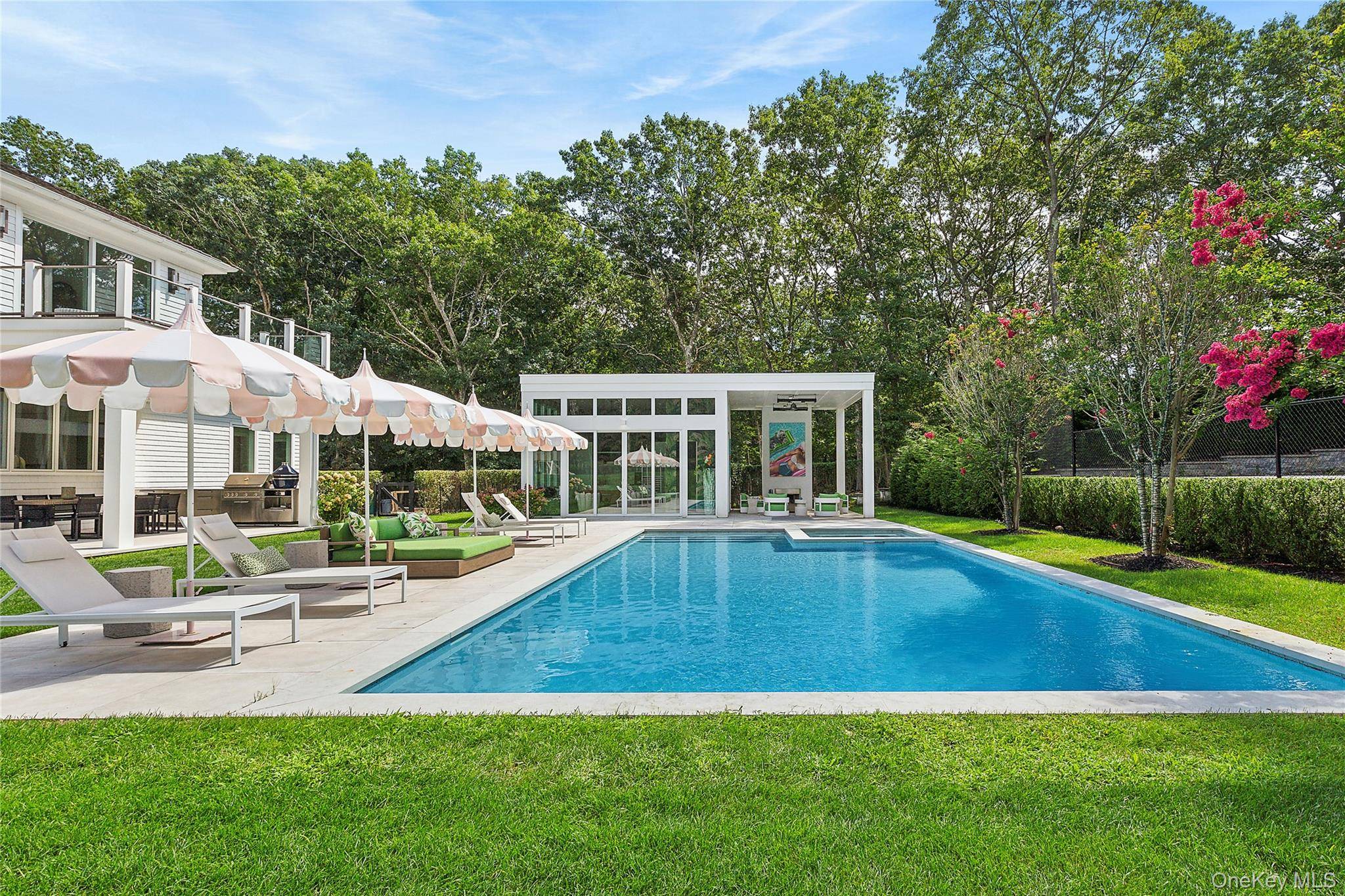 Casa de 8 Dormitorios en Venta en Water Mill - Nueva York - EE. UU. - 3