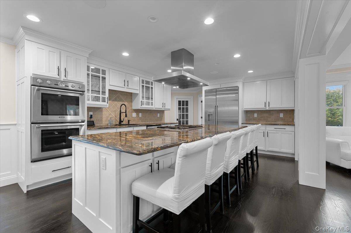Casa de 9 Dormitorios Frente al Mar en Venta en Hampton Bays - Nueva York - EE. UU. - 8
