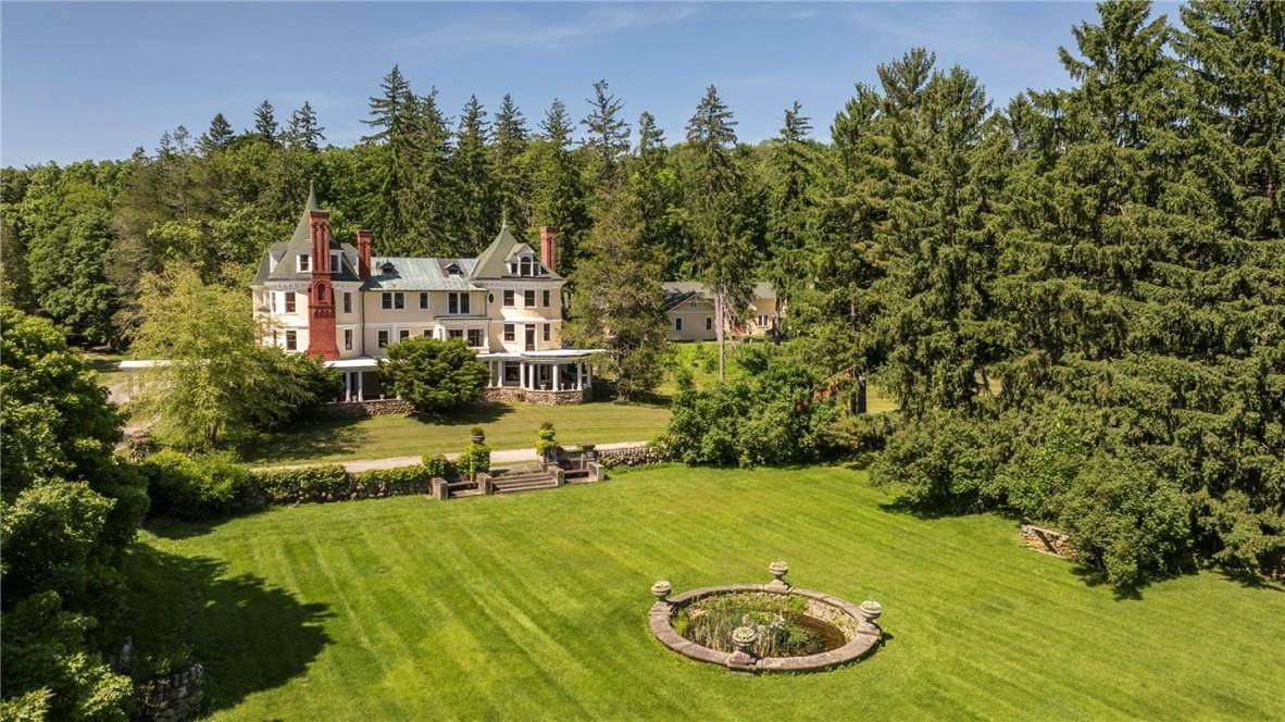 Propriété à Vendre à Millbrook, NY – The Hitchcock Estate - 1