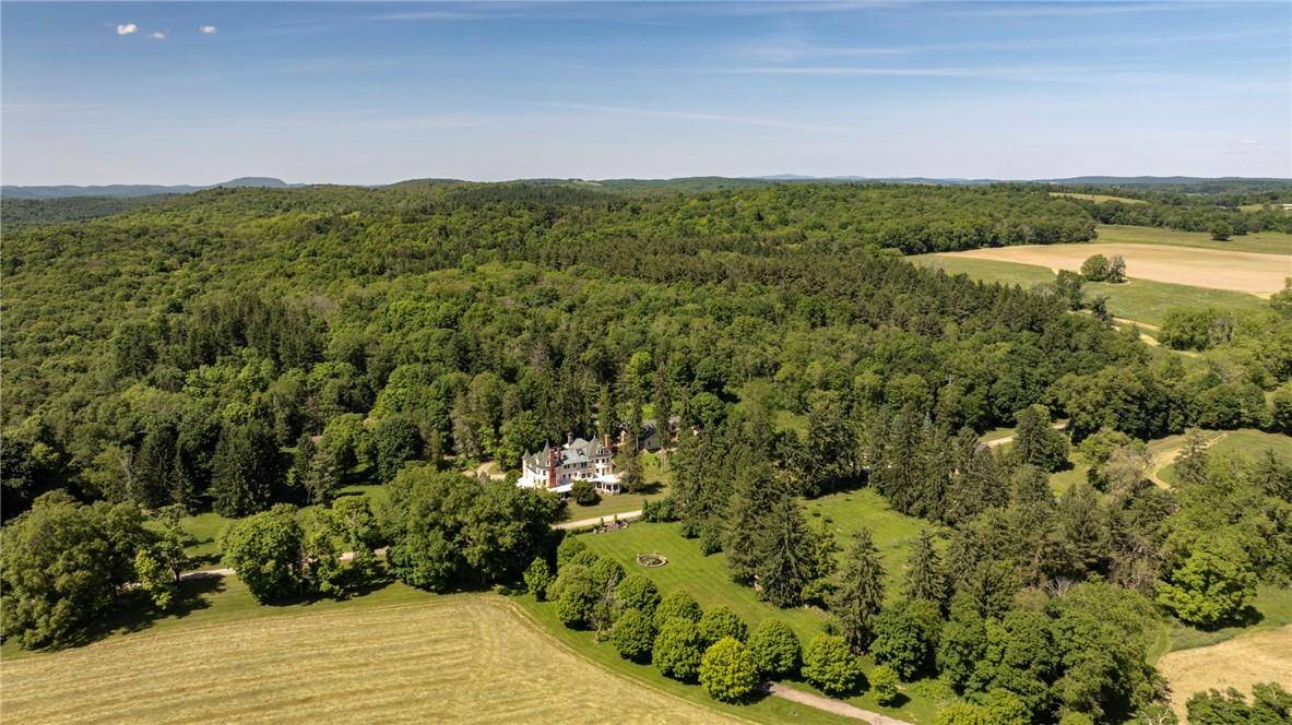 Propriété à Vendre à Millbrook, NY – The Hitchcock Estate - 5