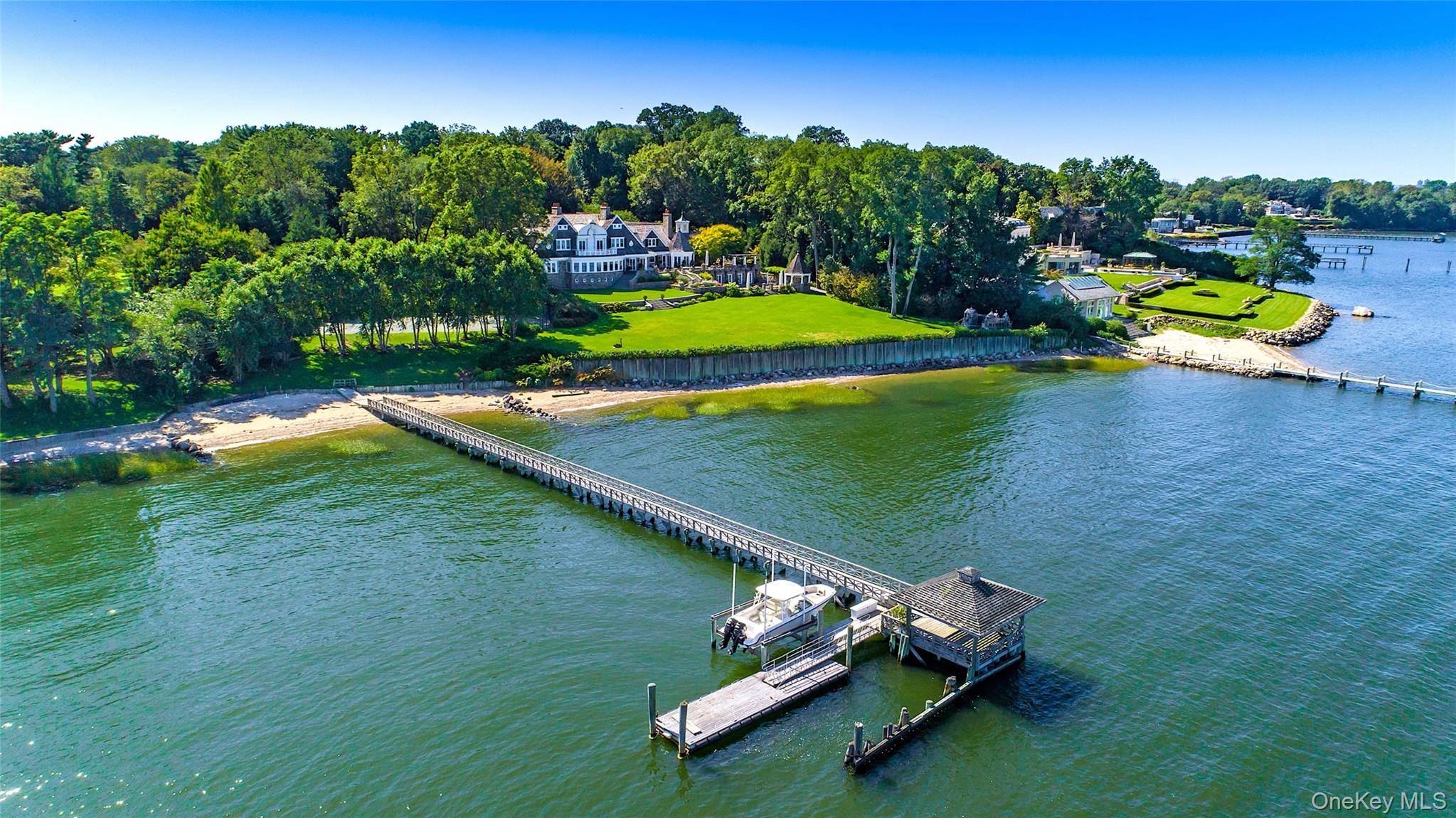 Propiedad en Venta en Great Neck, NY – Swan Landing - 2