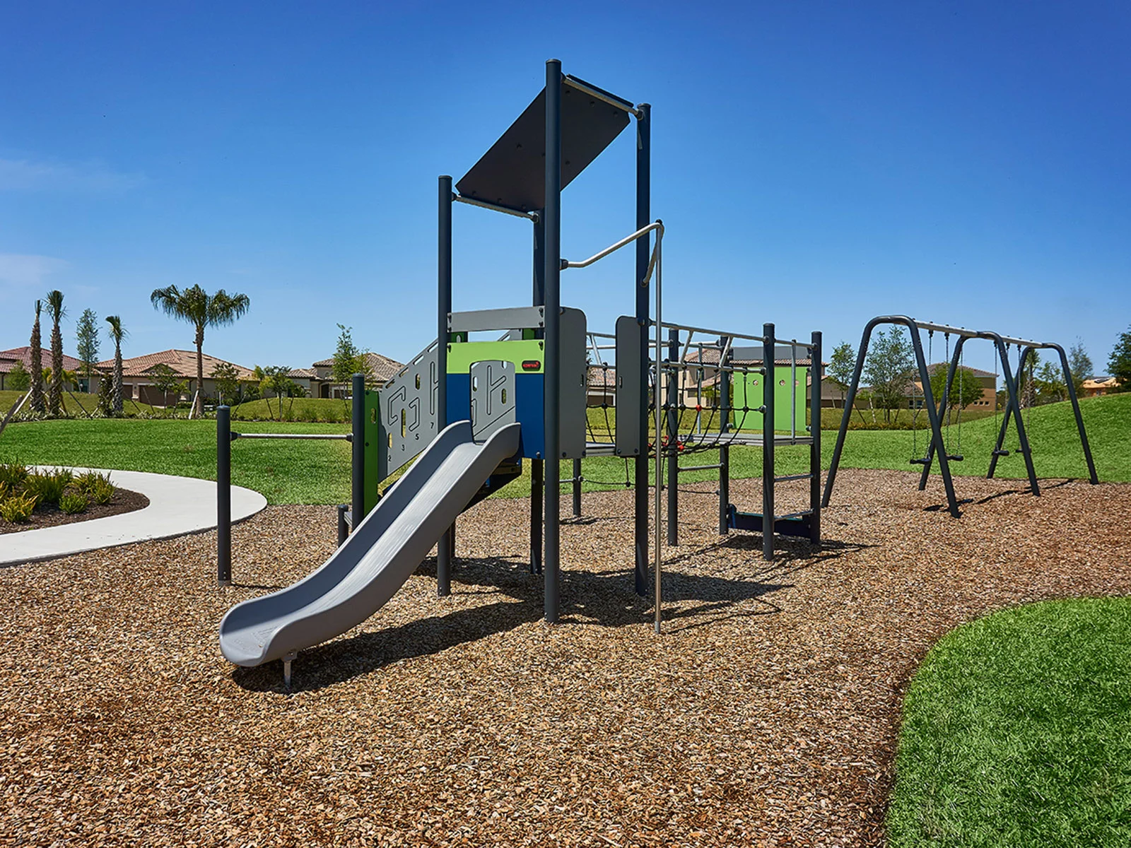 3 Bedroom Home for Sale in Bradenton - 2