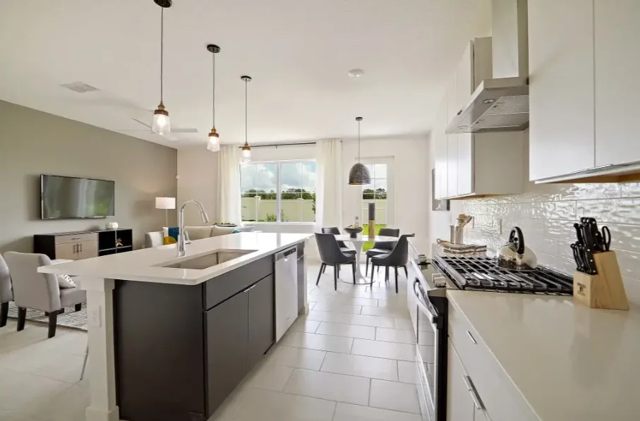 3 Bedroom Home for Sale in Davenport – Florida, USA - 7