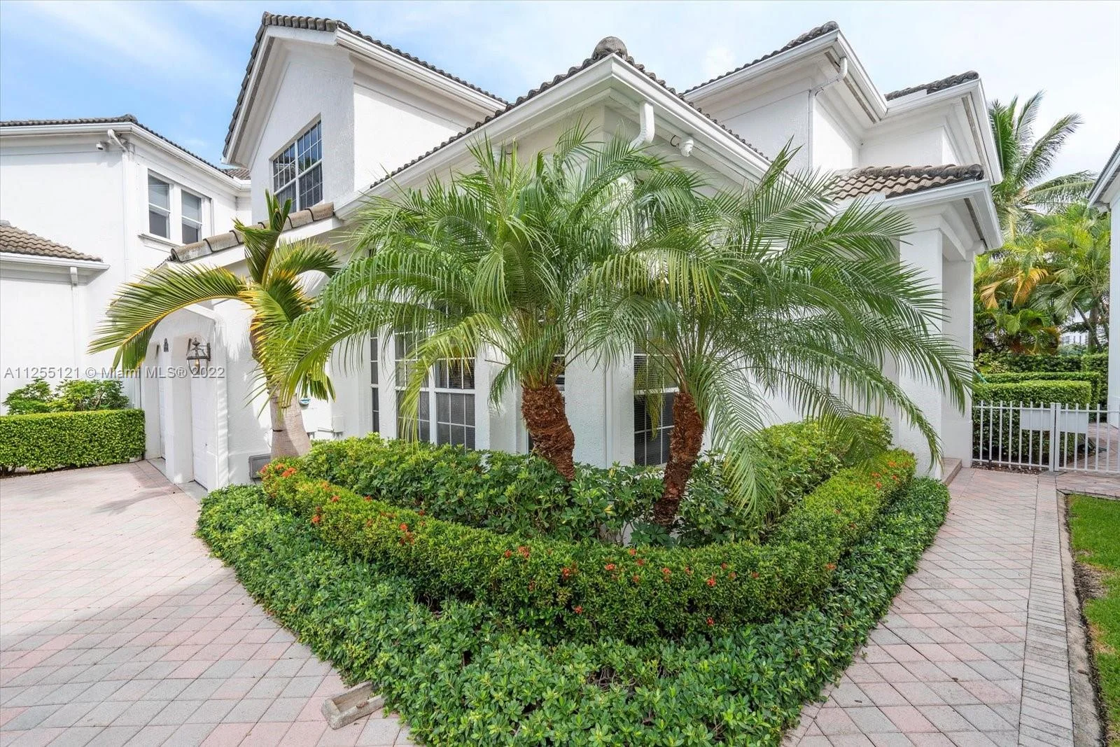 4 Bedroom Home for Sale in Miami, FL – 3733 NE 201st St – Florida – FL - 3