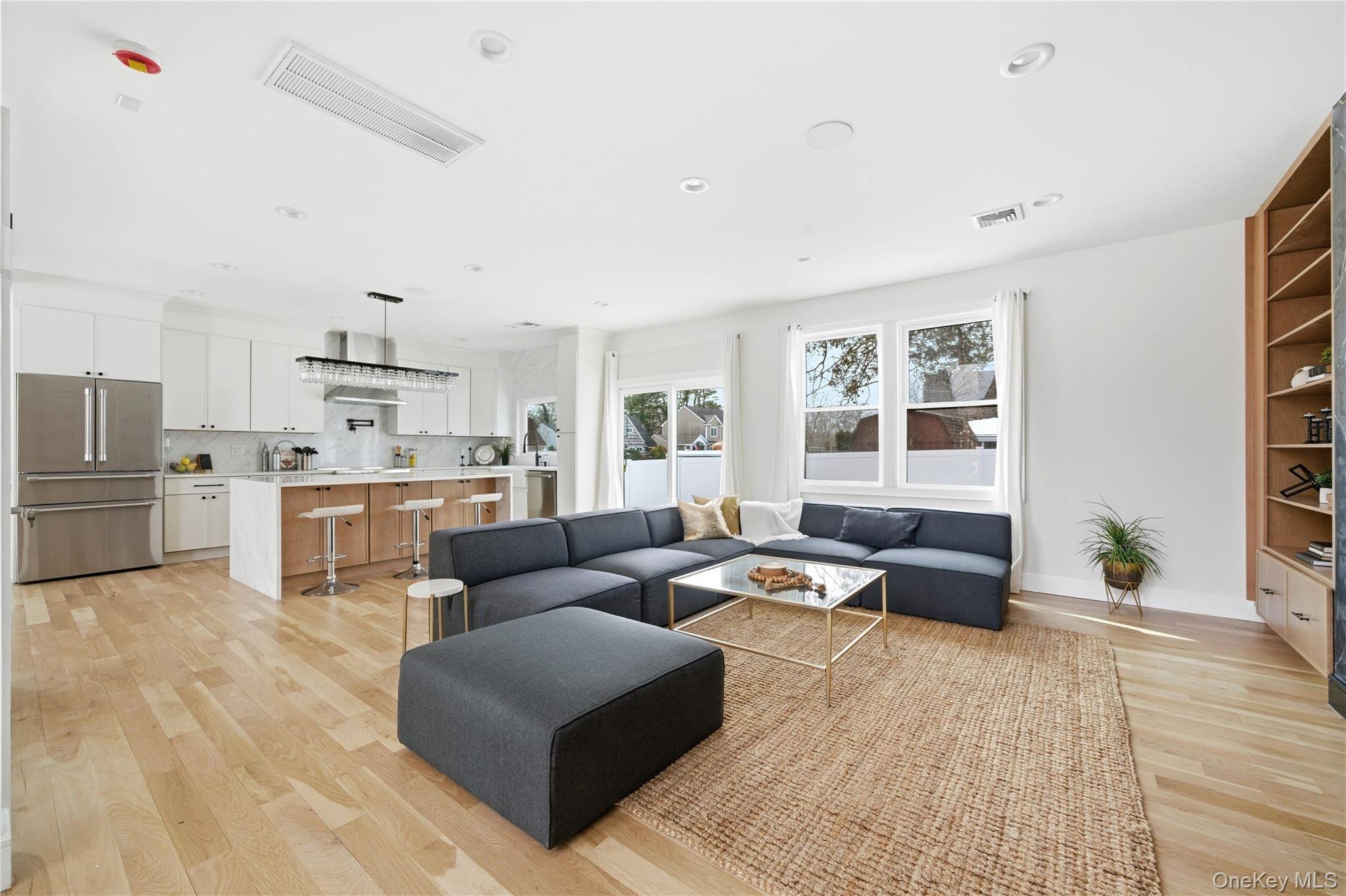 5 Bedroom Home for Sale in Hicksville, NY – 19 Arrow LN - 5