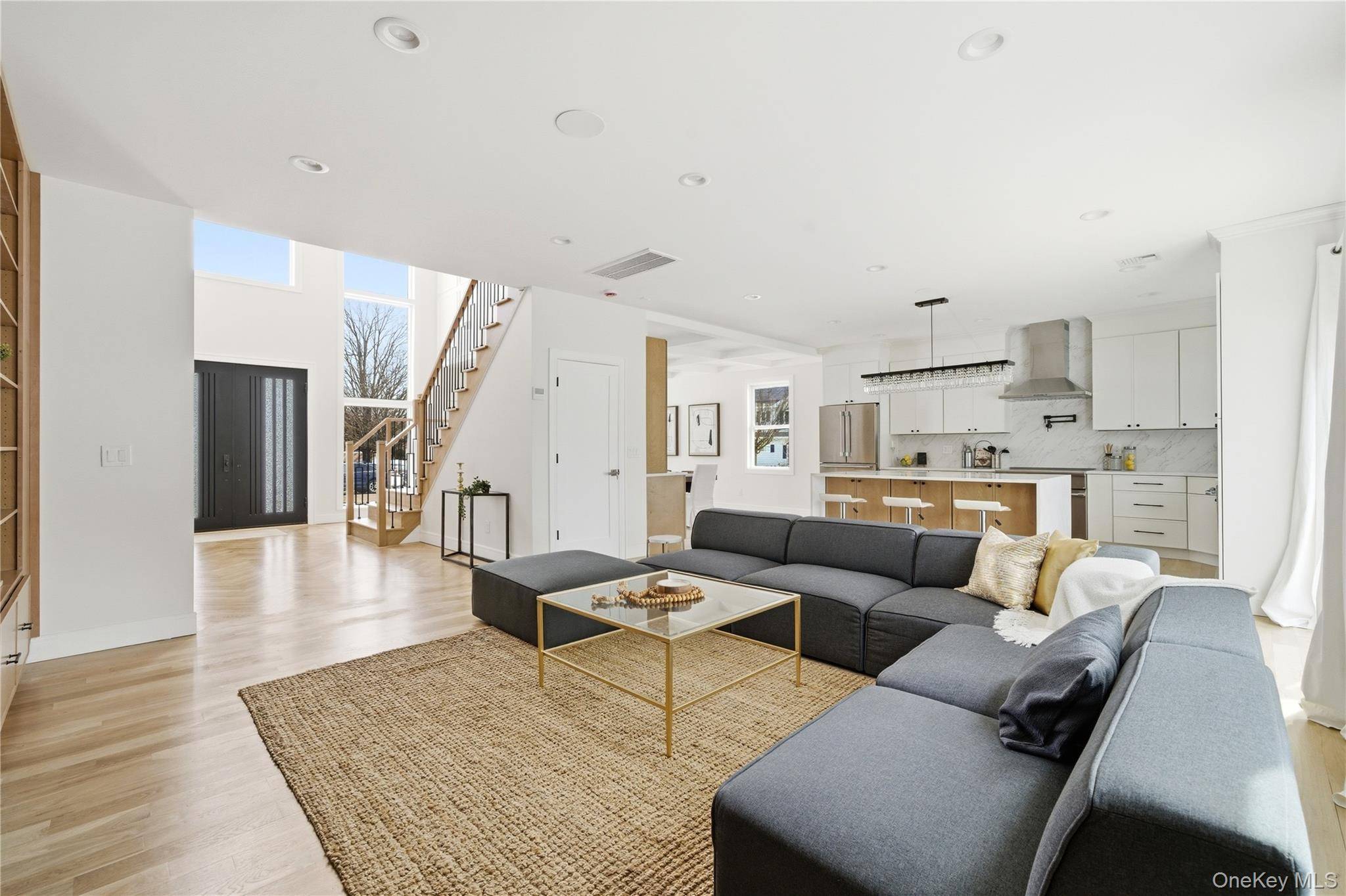 5 Bedroom Home for Sale in Hicksville, NY – 19 Arrow LN - 7