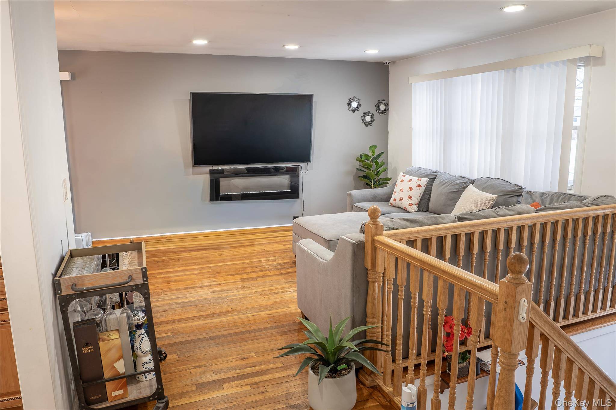 5 Bedroom Home for Sale in Holbrook, NY – Church ST - 4