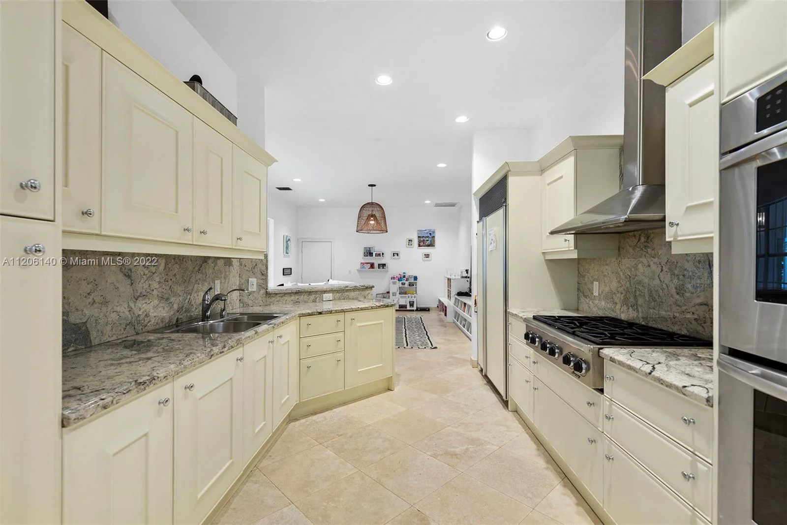 5 Bedroom Home for Sale at 3802 NE 199th Ter – Miami – FL - 2