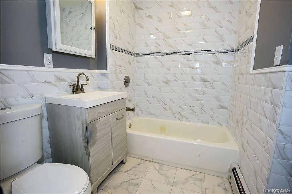 7 Bedroom Home for Sale in Brooklyn – NY - 7