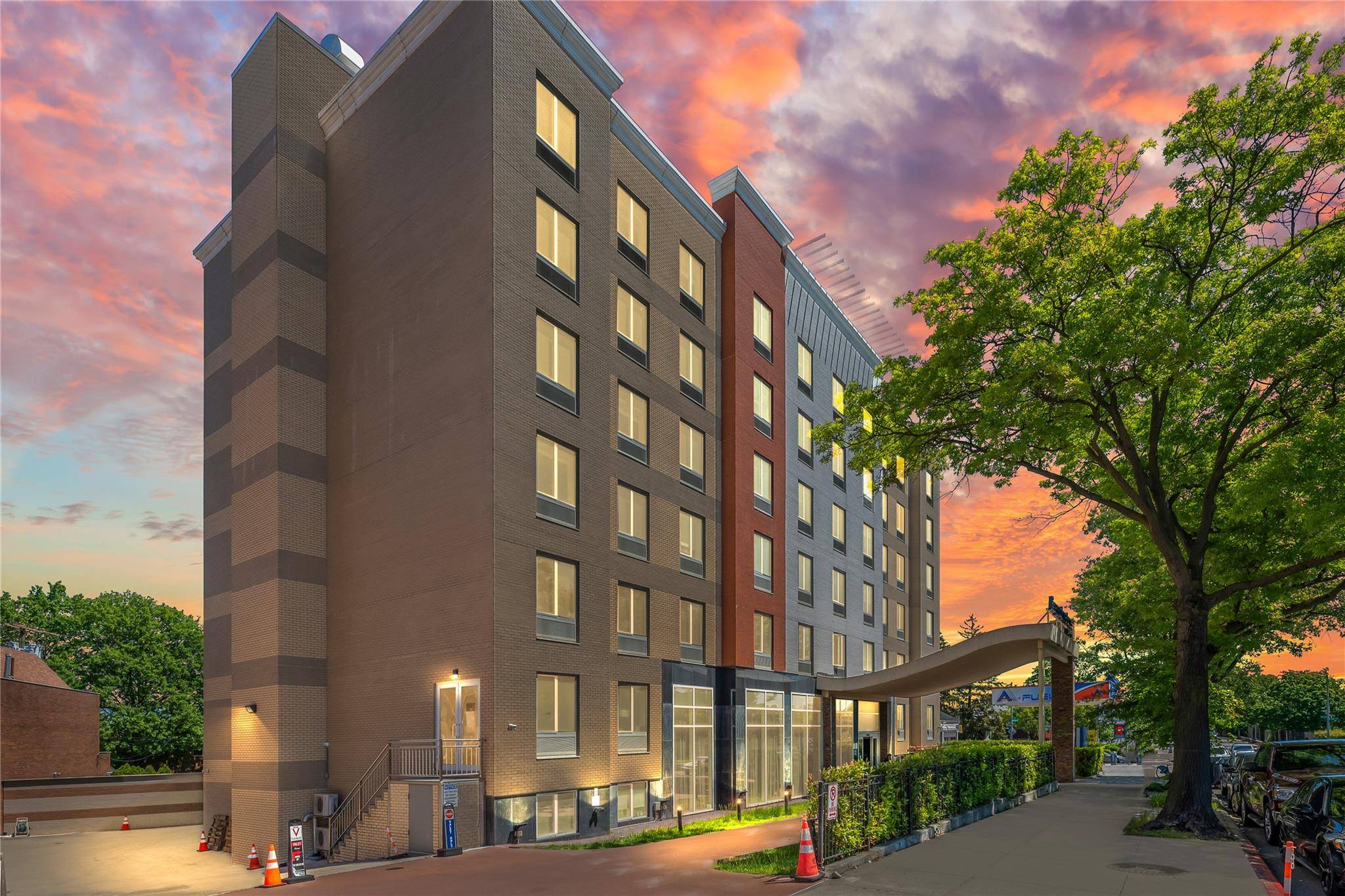Hôtel à Vendre à Fresh Meadows – NY - 4
