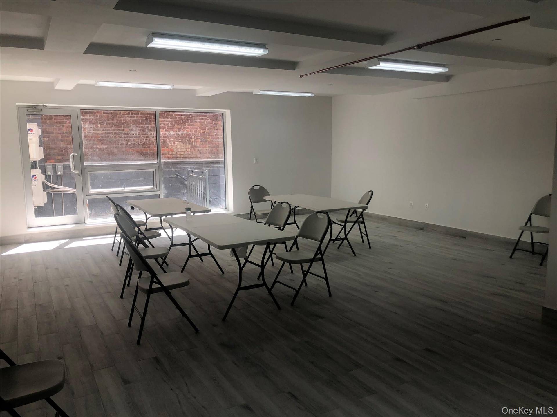 Building for Sale in Flushing, NY, USA - 4