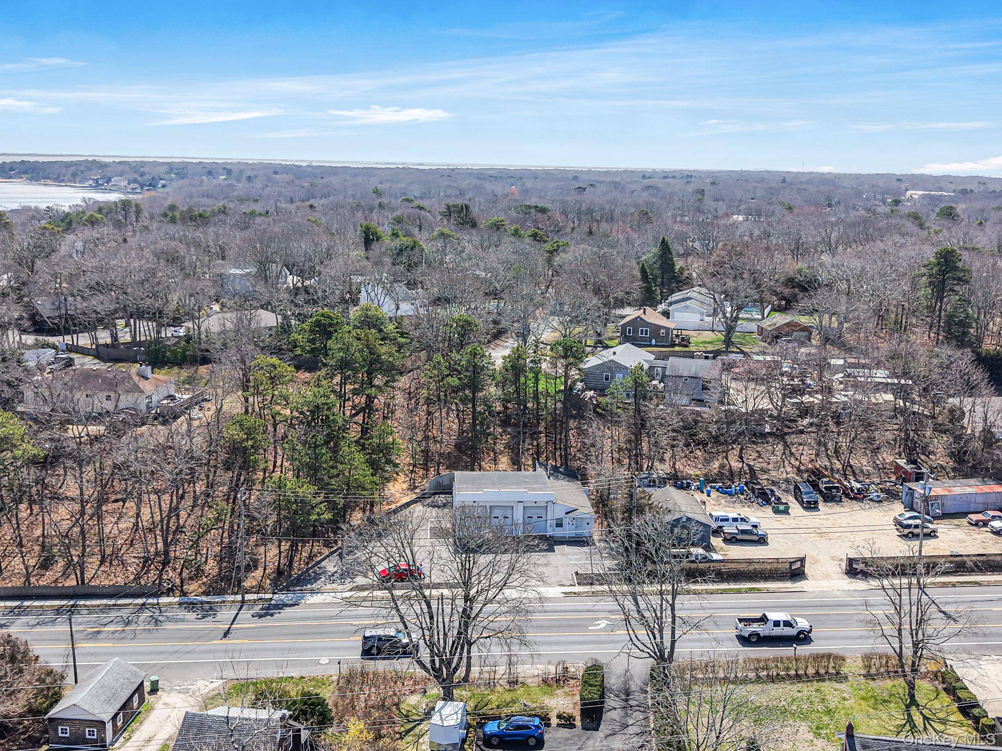 Prédio à Venda em Hampton Bays - Nova Iorque - EUA - 2