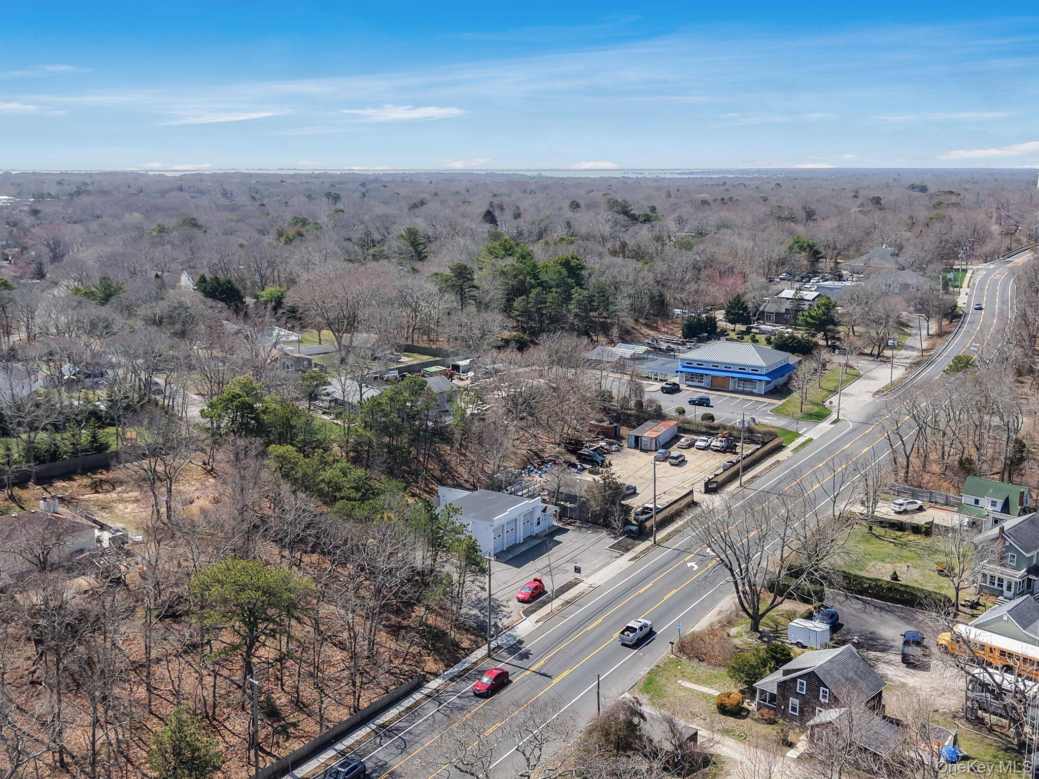 Prédio à Venda em Hampton Bays - Nova Iorque - EUA - 4