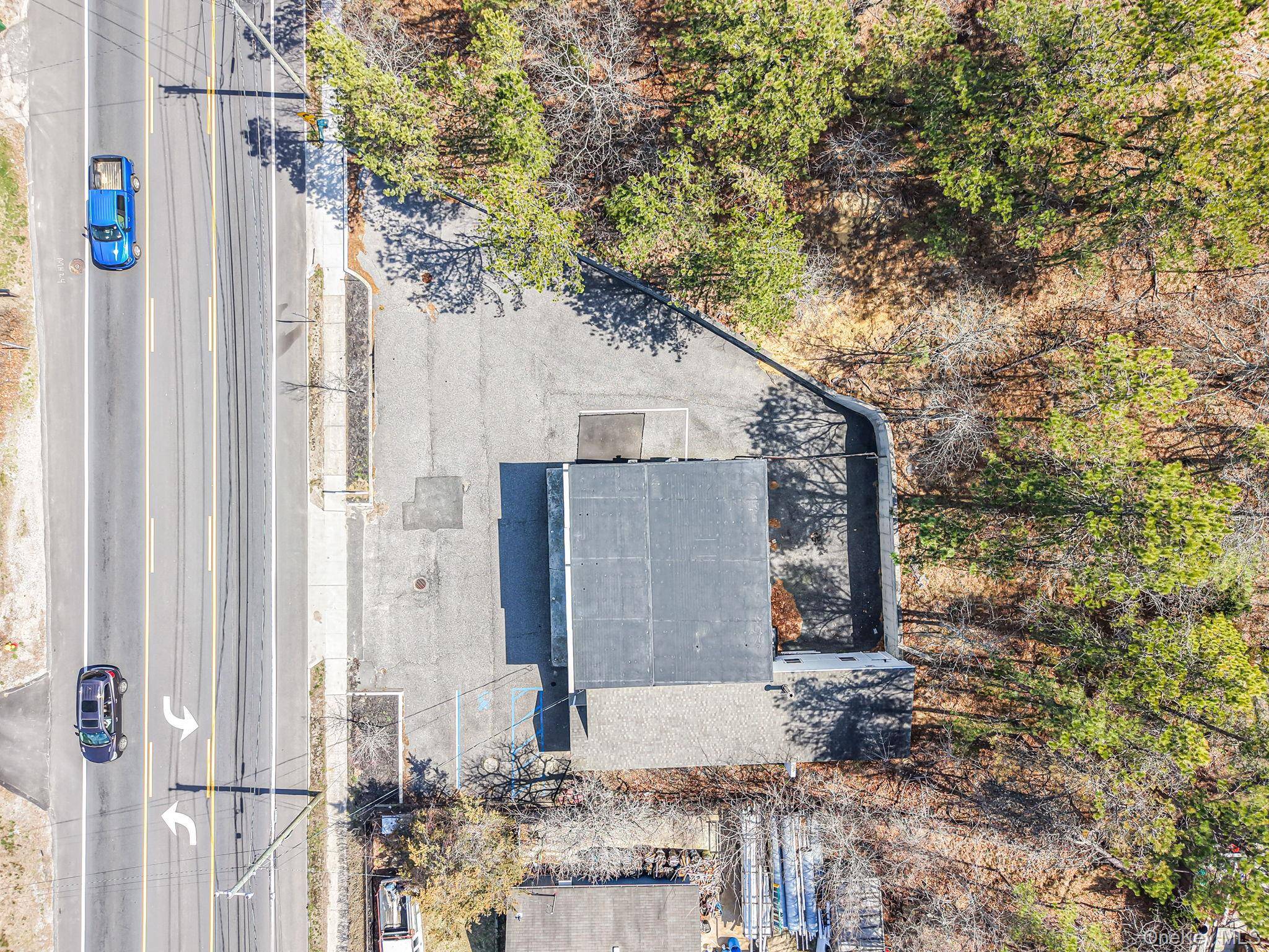 Prédio à Venda em Hampton Bays - Nova Iorque - EUA - 5
