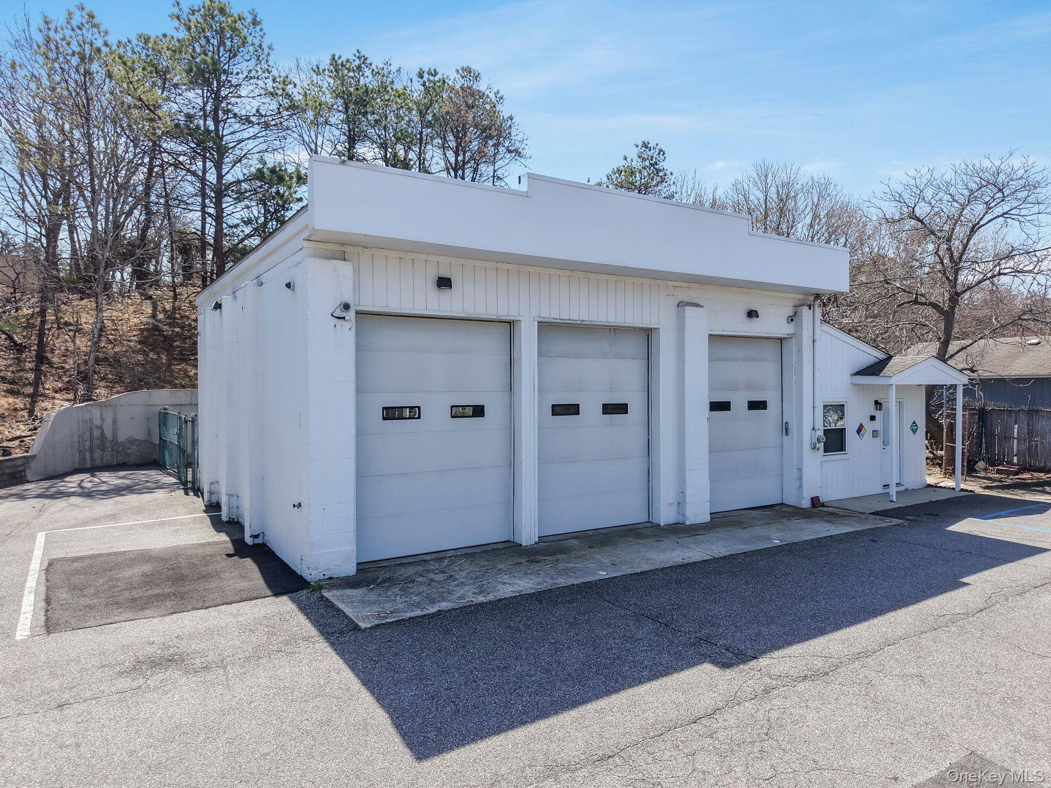 Prédio à Venda em Hampton Bays - Nova Iorque - EUA - 7