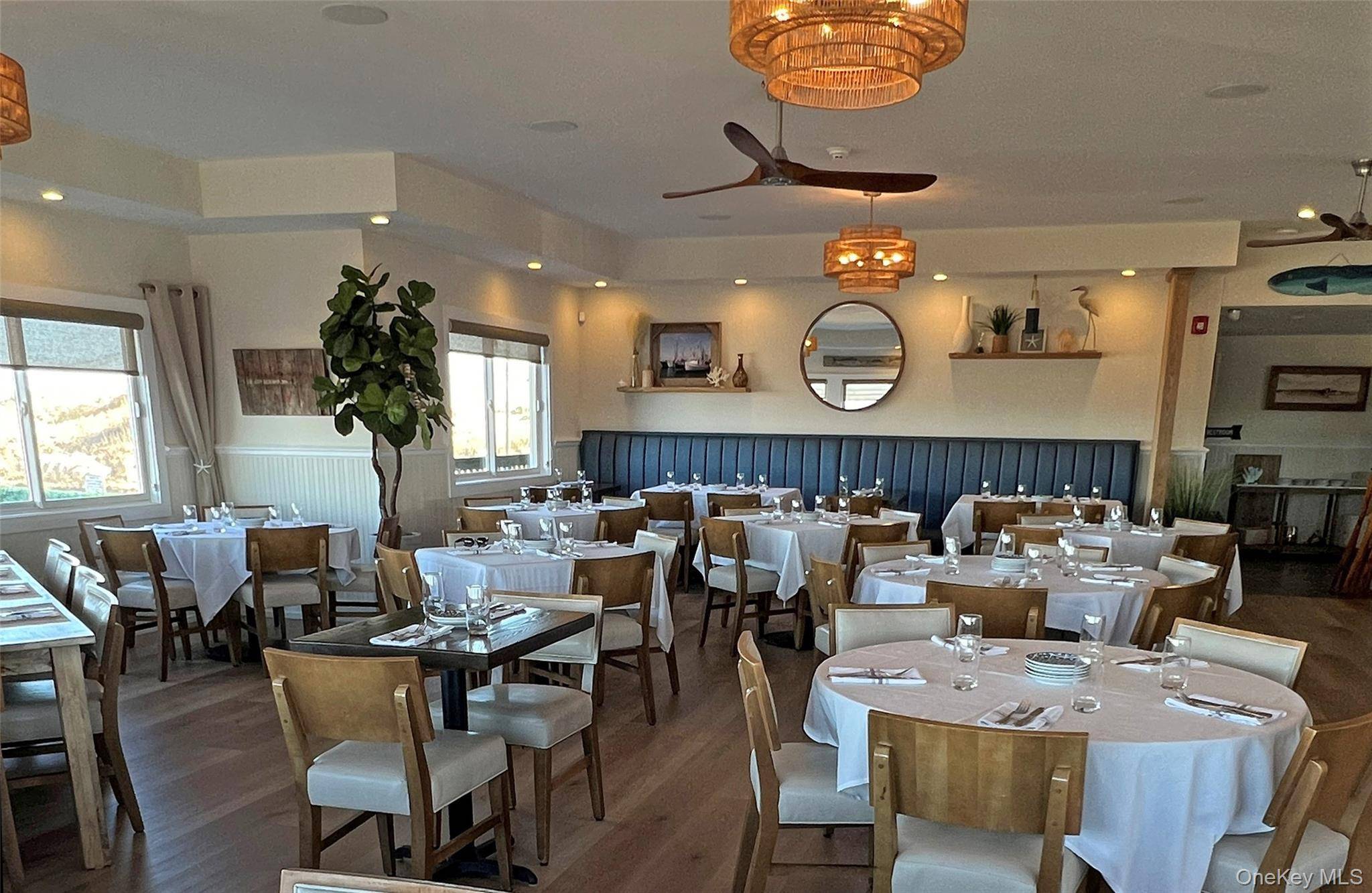 Prédio à Venda em Hampton Bays - Nova Iorque - EUA - 7