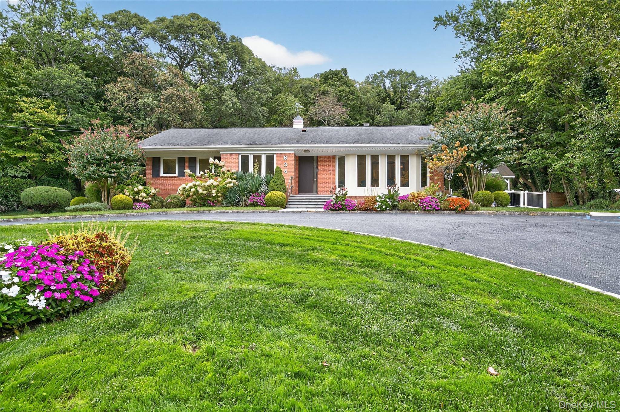 Edificio en Venta en Huntington - Nueva York - EE. UU. - 1