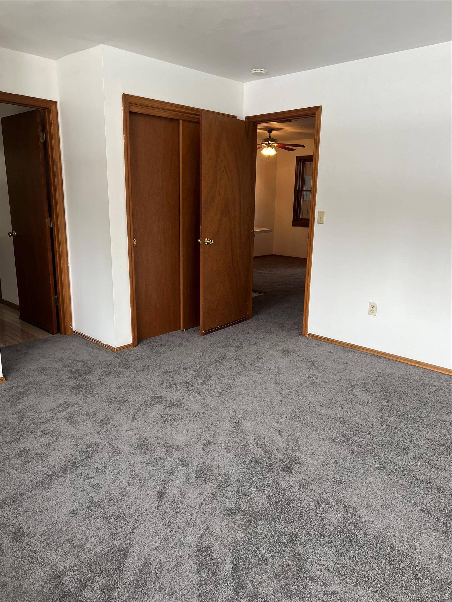 Edificio en Venta en Hyde Park - Nueva York - EE. UU. - 8