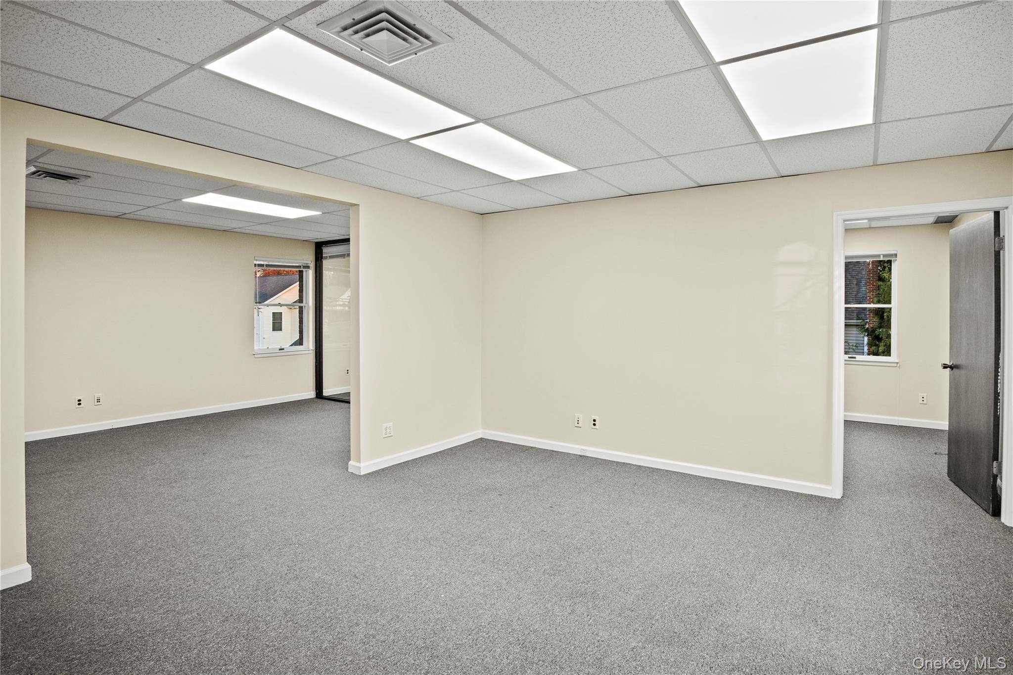 Edificio en Venta en Locust Valley - Nueva York - EE. UU. - 7