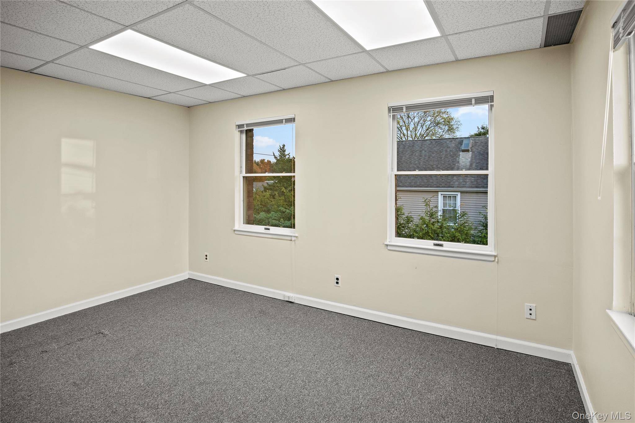 Edificio en Venta en Locust Valley - Nueva York - EE. UU. - 8