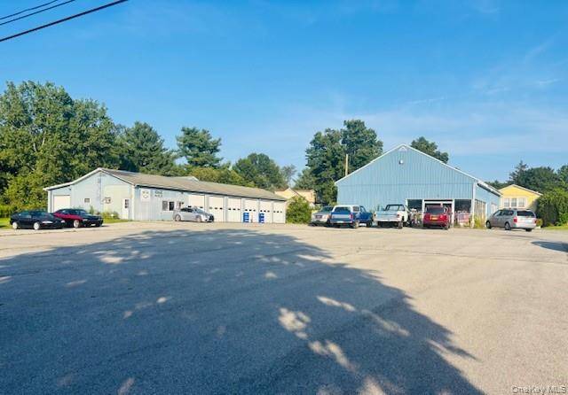 Prédio à Venda em Pine Plains - Nova Iorque - EUA - 1