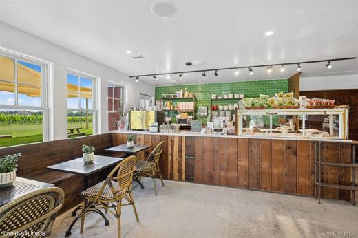 Vinícola y Destilería en Venta en Southold - NY - EE. UU. - 3