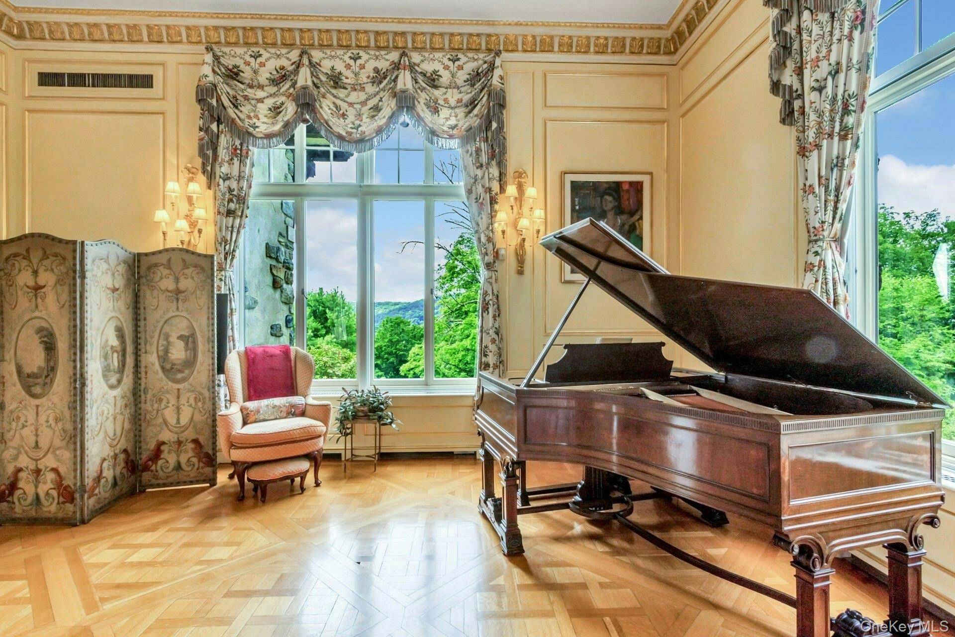 Propriété de 19 Chambres à Vendre à Tuxedo Park - 8
