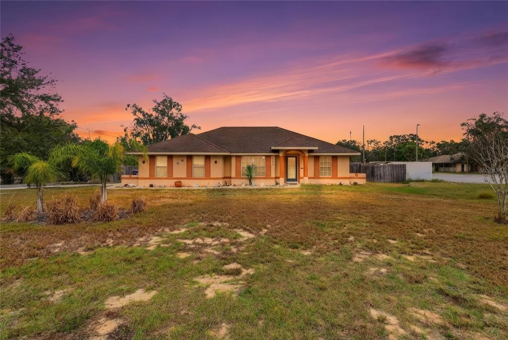 Maison de 3 Chambres à Vendre à Howey In The Hills - Florida - USA - 1
