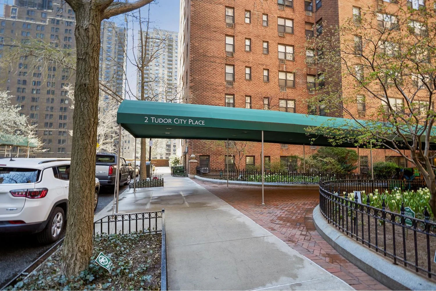 Sala Comercial à Venda em 2 Tudor City Place – Manhattan – New York – NY - 5