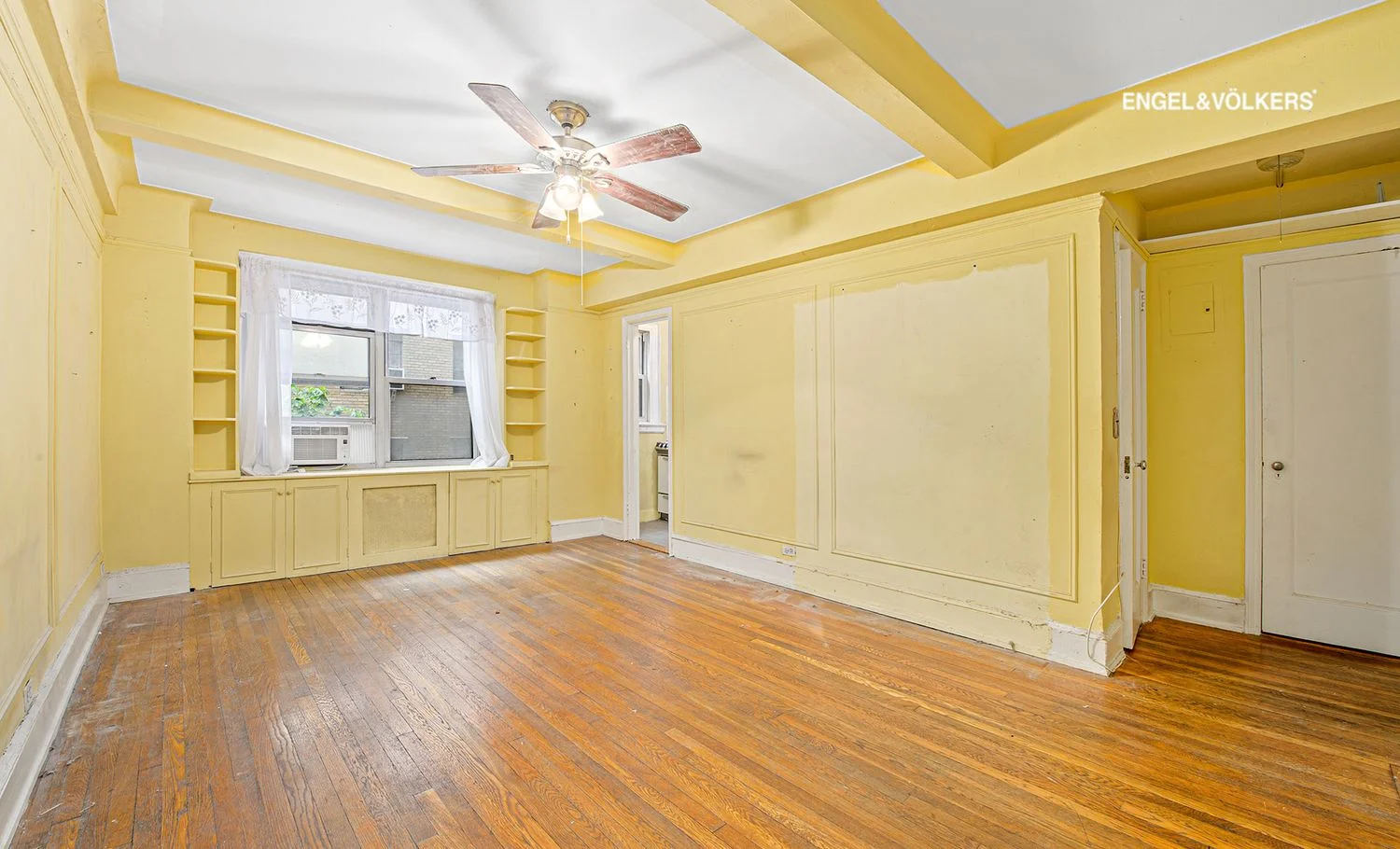 Studio à Venda em Manhattan, Nova Iorque – 304 West 75th Street – NY - 1