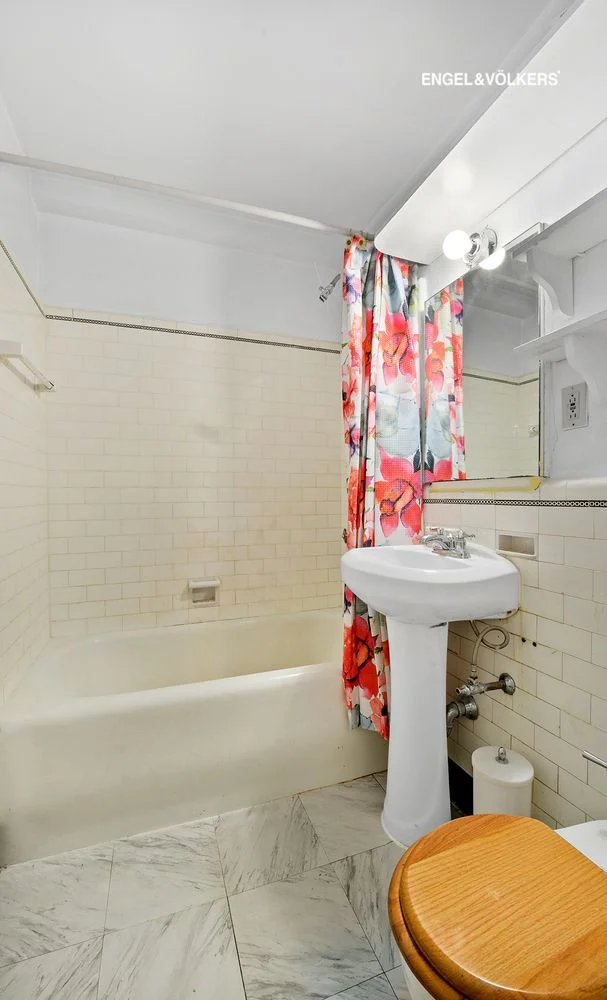 Studio à Venda em Manhattan, Nova Iorque – 304 West 75th Street – NY - 2