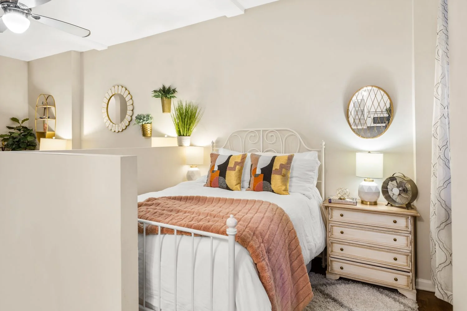 Studio for Sale at 235 East 73rd Street – Manhattan – New York – NY - 4