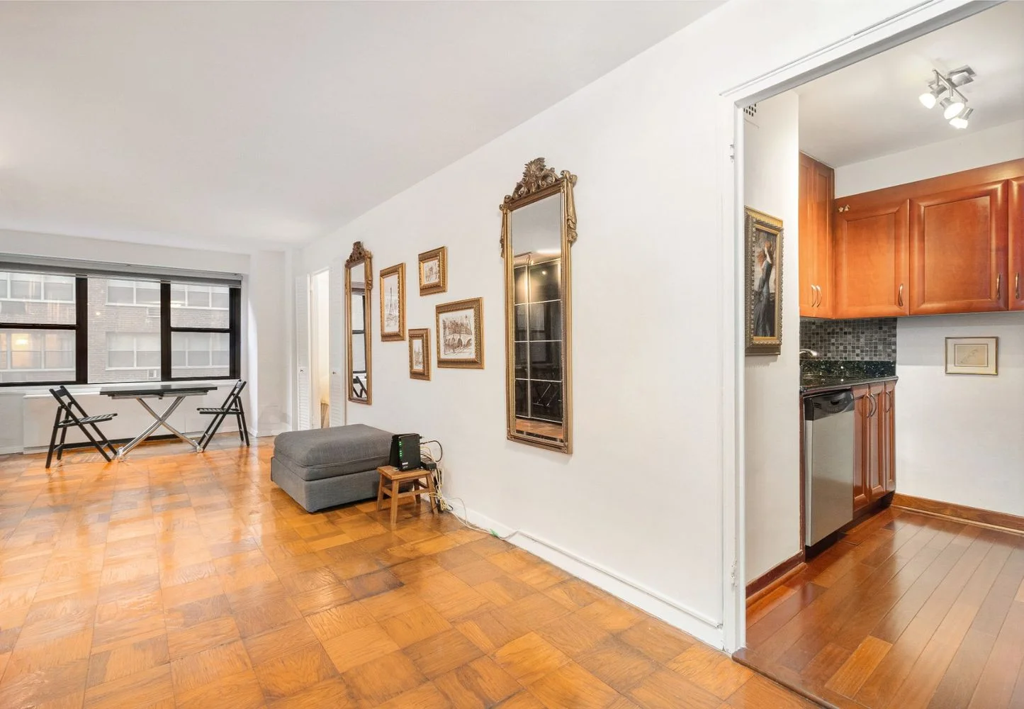 Studio avec Alcôve de 1 Chambre à Vendre à Manhattan – New York, NY - 1
